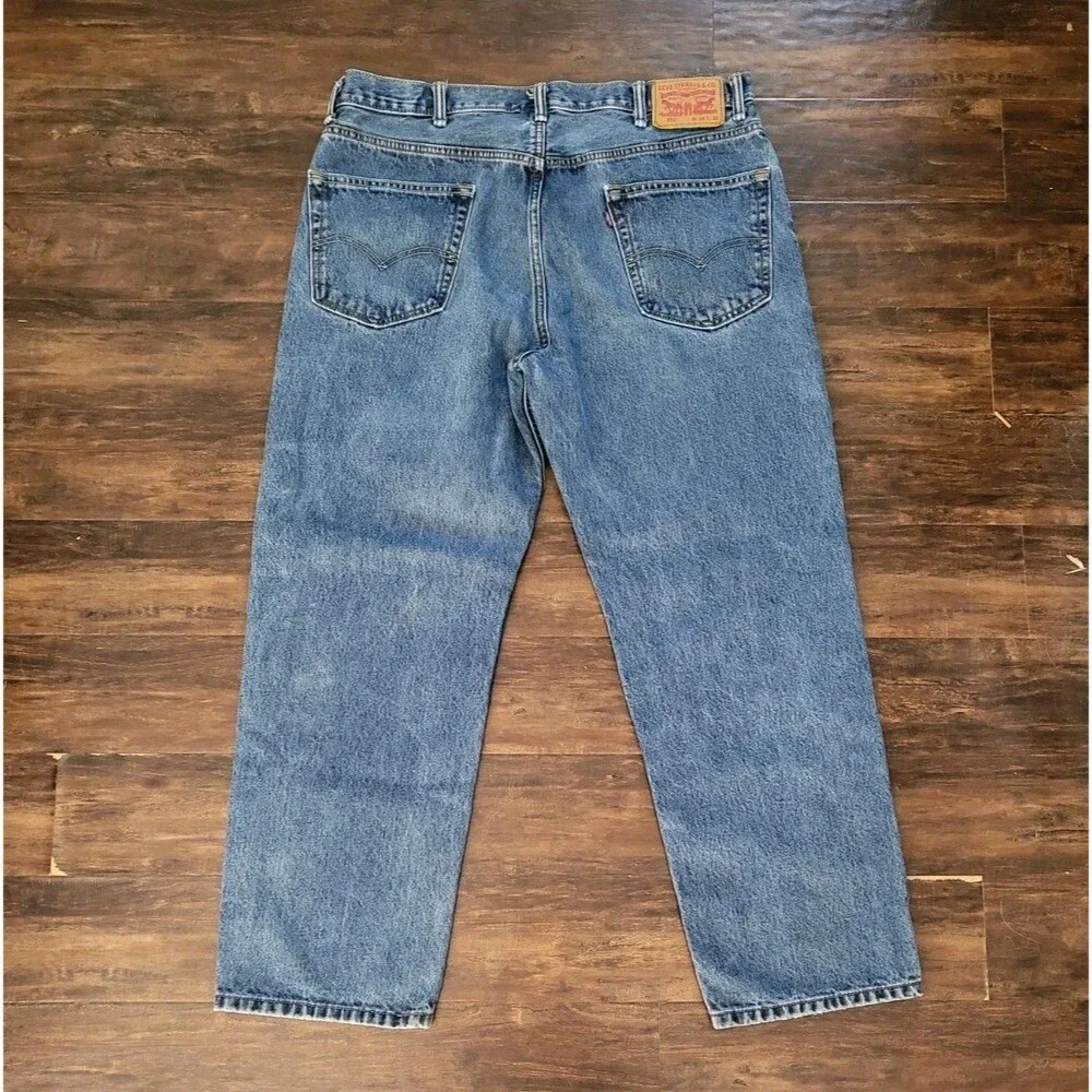 Levi’s 550 Relaxed Fit Jeans Men's 38x30 Light Wash Straight Leg Classic Denim